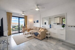 Living area - Mijas Serenity Garden by Lica Homes (Mijas)
