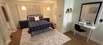 Peaceful Forest Guest House | Views | Near SilverStar Ski & city | Pet Friendly