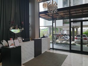 Lobby - Iresidence Hotel Pathumthani (Khlong Luang)