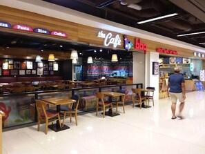 Dining - Sunset & Seaview Vacation Condo City Centre @ Imago Shopping Mall (Kota Kinabalu)