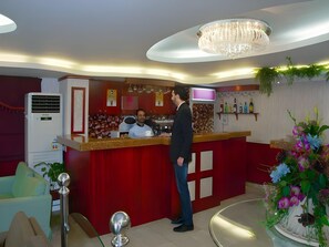 Bar (in der Unterkunft)