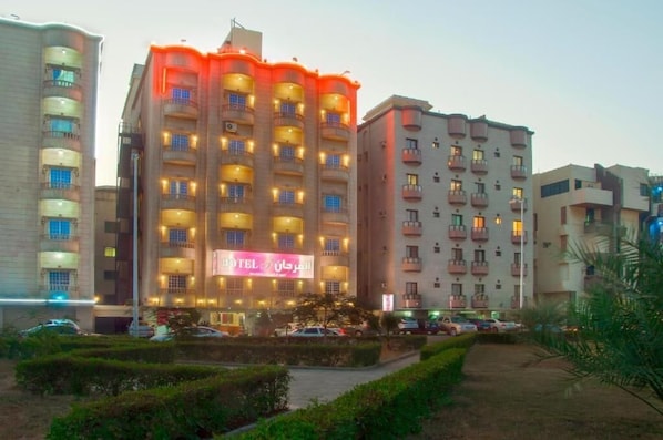 Exterior - Al Farhan Suites Al Hamra-jeddah (Jeddah)