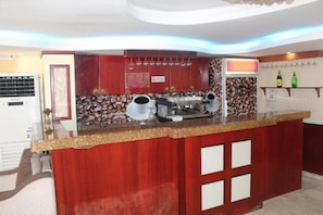 Dining - Al Farhan Suites Al Hamra-jeddah (Jeddah)