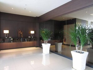 Lobby - Dhotel (Bota)