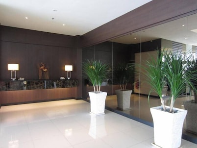 Dhotel