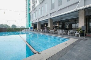 Pool - Bigland Hotel Bogor (Bogor)