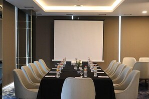 Meeting facility - Bigland Hotel Bogor (Bogor)