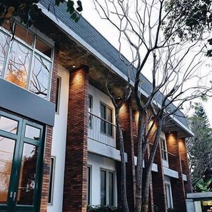 Exterior - The House Tour Hotel Midtown (Bandung)