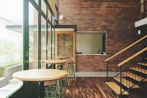 Dining - The House Tour Hotel Midtown (Bandung)