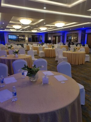 Banquet hall - Sarwat Park Hotel (Abha)