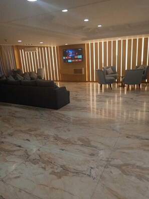 Interior - Khreis Suites Hotel (Riyadh)