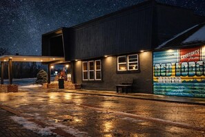 Exterior - THE RED Lodge INN (Red Lodge)