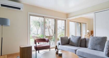 Blueground | University South, balcony, nr park