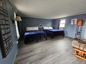 Room - Gateway Motel (Hart)