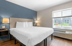 Room - Woodspring Suites Portland North Gresham (Portland)