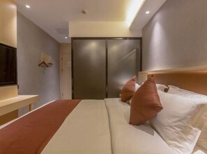 Room - GYA Shanghai Long Distance Passenger Terminal Hotel (Shanghai)