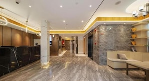 Lobby - GYA Shanghai Long Distance Passenger Terminal Hotel (Shanghai)