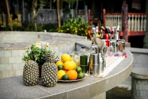 Outdoor dining - La Luna Resort Yogyakarta (Ngaglik)