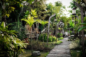 Khuôn viên nơi lưu trú