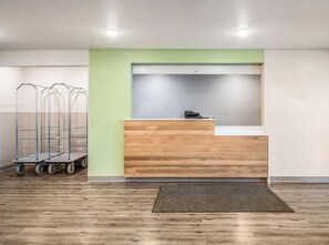 Lobby - Woodspring Suites Orlando Kissimmee Maingate (Kissimmee)