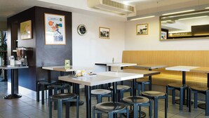 Dining - B&B Hotel Saint-brieuc (Tregueux)