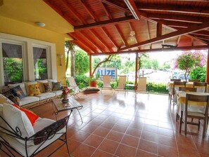 Outdoor dining - Hotel Alize (Fethiye)