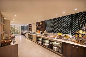 Dining - Bloom Boutique Ranjit Avenue (Amritsar)