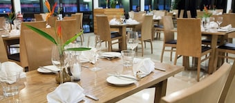 Highlander Hotel and Apartments