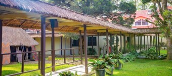 Highlander Hotel and Apartments