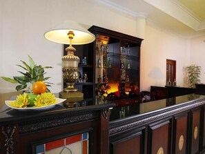 Bar (in der Unterkunft)