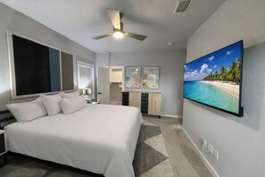 3 Schlafzimmer, Schreibtisch, Bügeleisen/Bügelbrett, WLAN