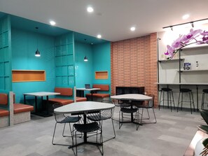 Dining - Sambina Prime Hotel by Danapati (Jakarta)