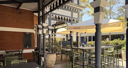 Holiday Inn West Perth