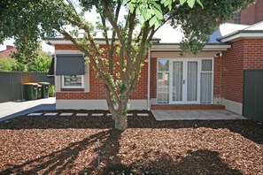 Exterior - Character maisonette halfway between the city and the sea (Plympton)