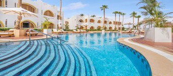 TOP Domina Coral Bay Resort
