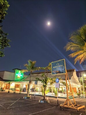 Exterior - Hotel Dana Solo (Surakarta)