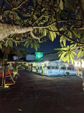 Property grounds - Hotel Dana Solo (Surakarta)