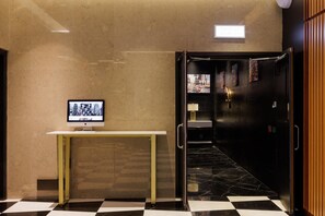 Interior - The Beacon Hongkong (Kowloon)