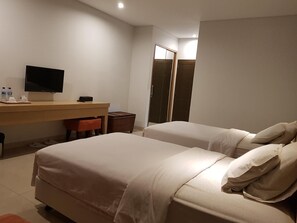 Room - New Mountain Springs Hotel & Resort (Lembang)