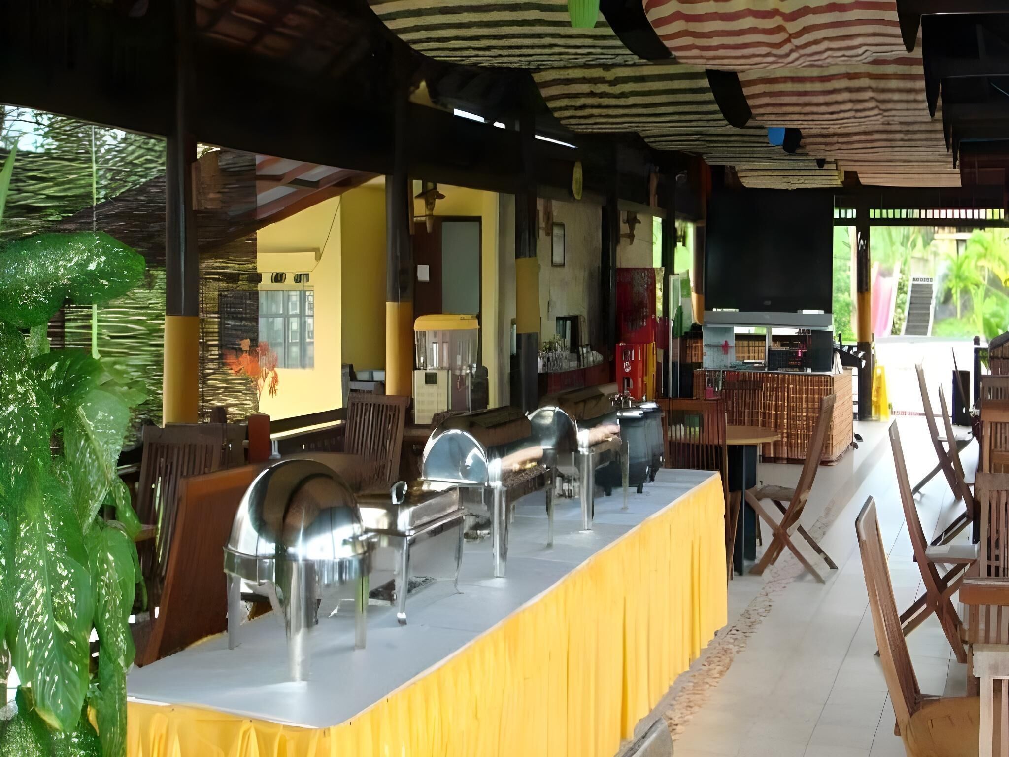Tempat makan outdoor
