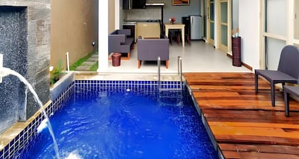 Bali Rich Villa Tuban