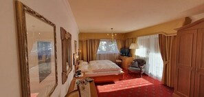 Room - Villa Martha - Adults Only Hotel (Santa Cristina Val Gardena)