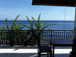 Outdoor dining - Pakels Bali Villas (Karangasem)
