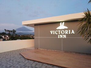 Property grounds - Victoria INN (Manado)
