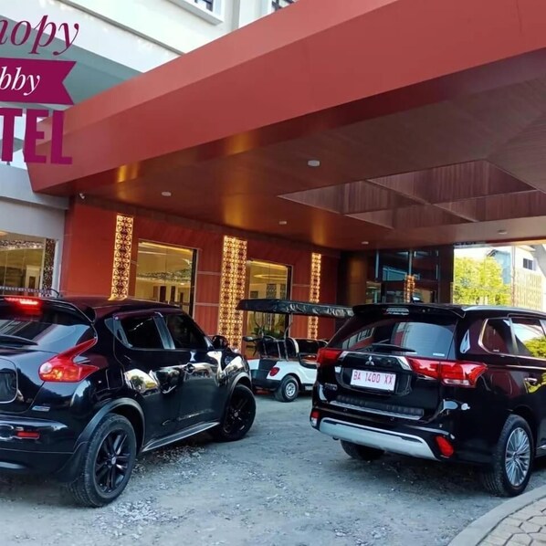 Property grounds - UNP Hotel and Convention Center (Padang)