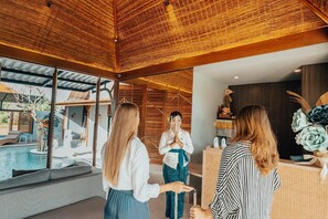 Spa - Amolas Canggu Villa Balinese Muralism (Canggu)