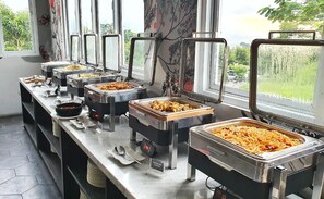 Dining - Kontena Hotel (Batu)