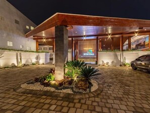 Property grounds - Kontena Hotel (Batu)