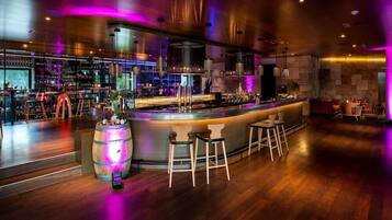 Bar (in der Unterkunft)