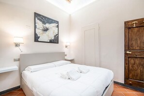 Room - Lambertesca Mono (Florence)